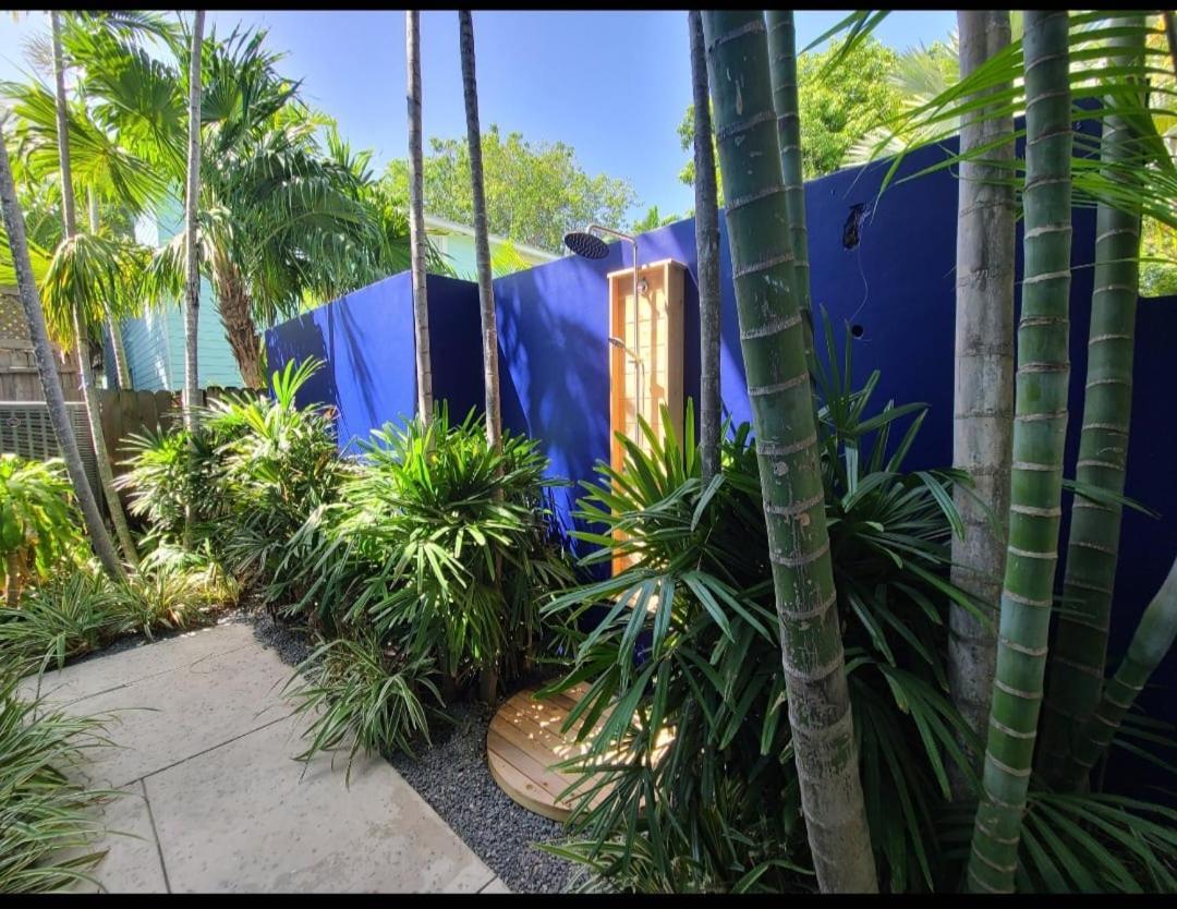 Duval Street Suite W Parking And Pool 基韋斯特 外观 照片